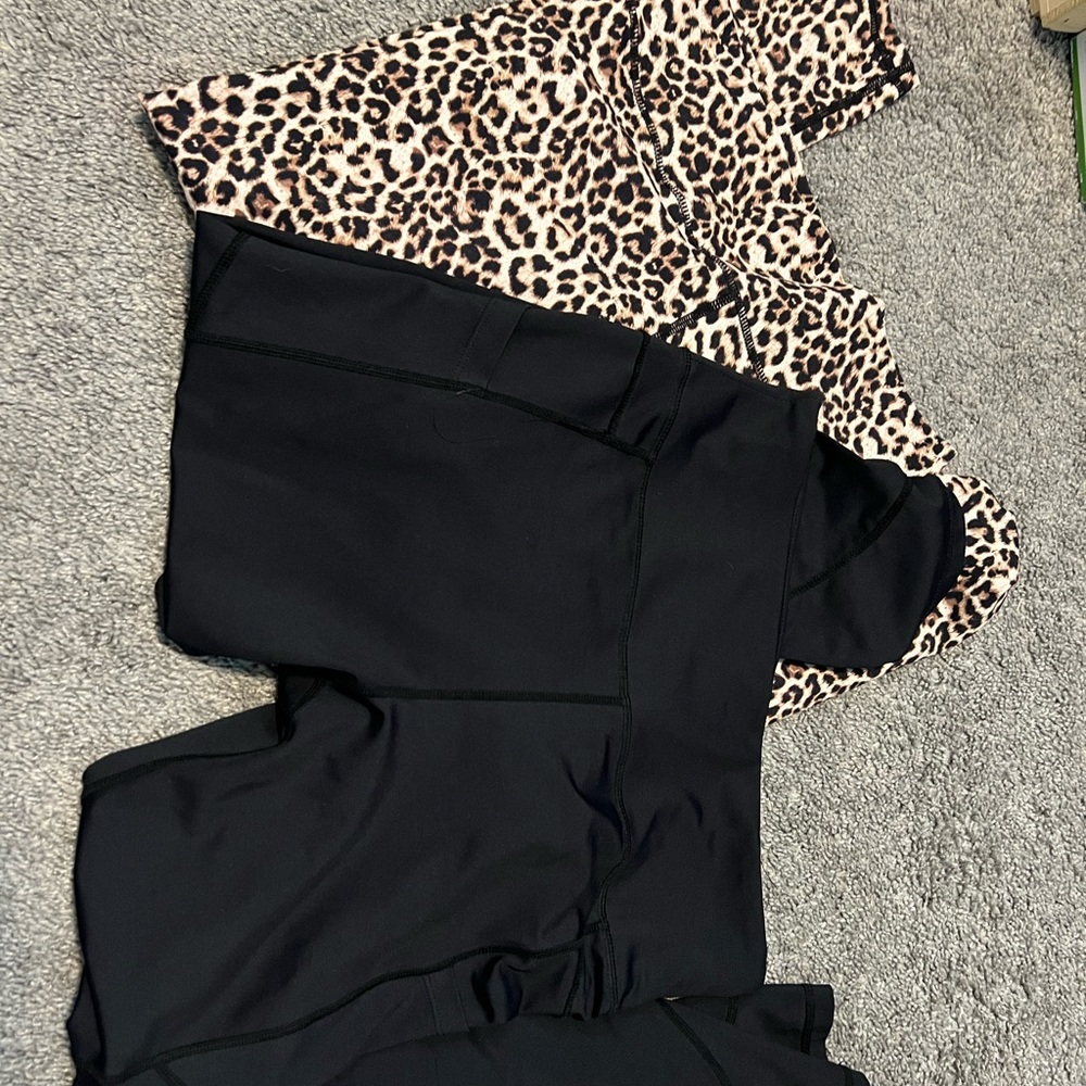 Zyia leggings